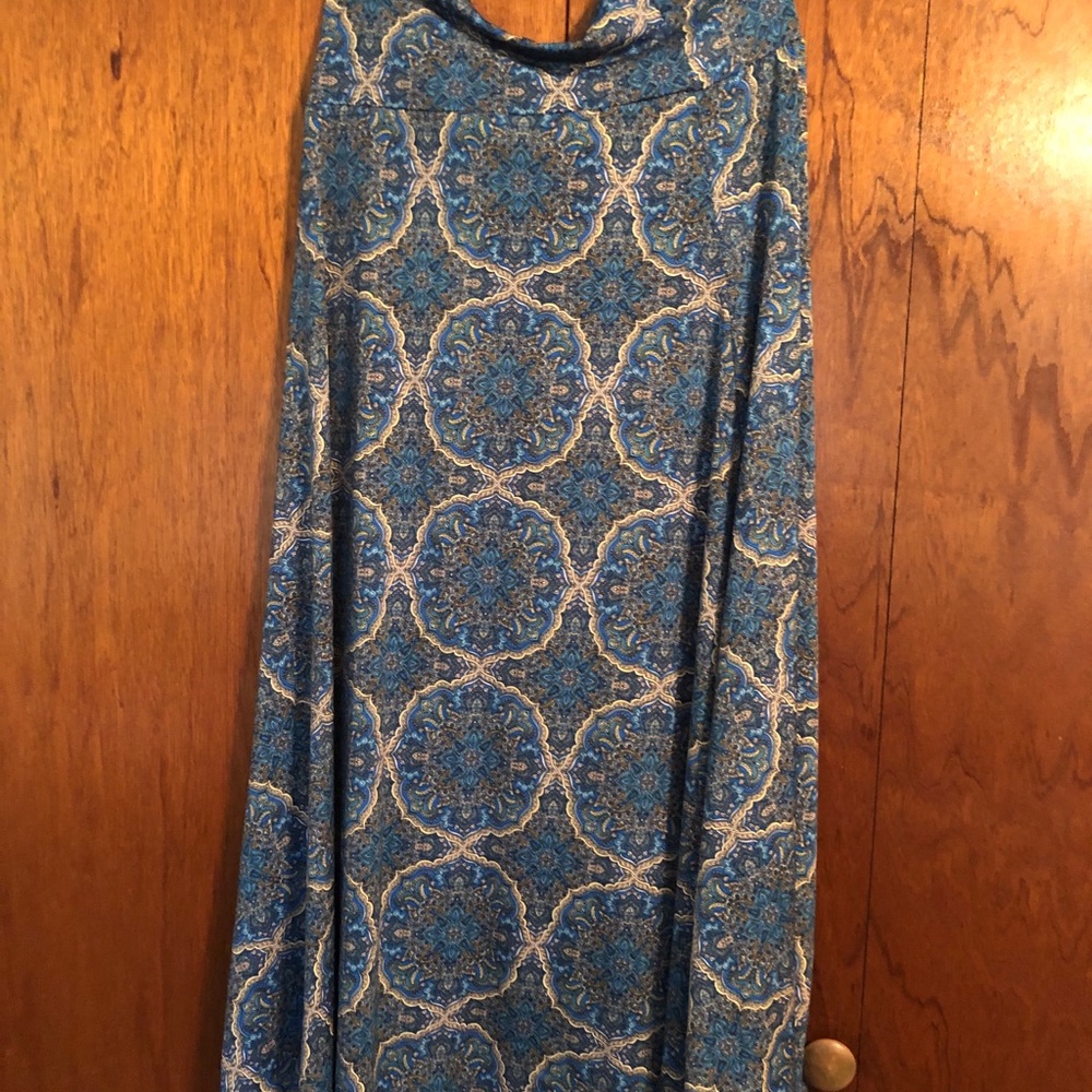 LuLaRoe skirt